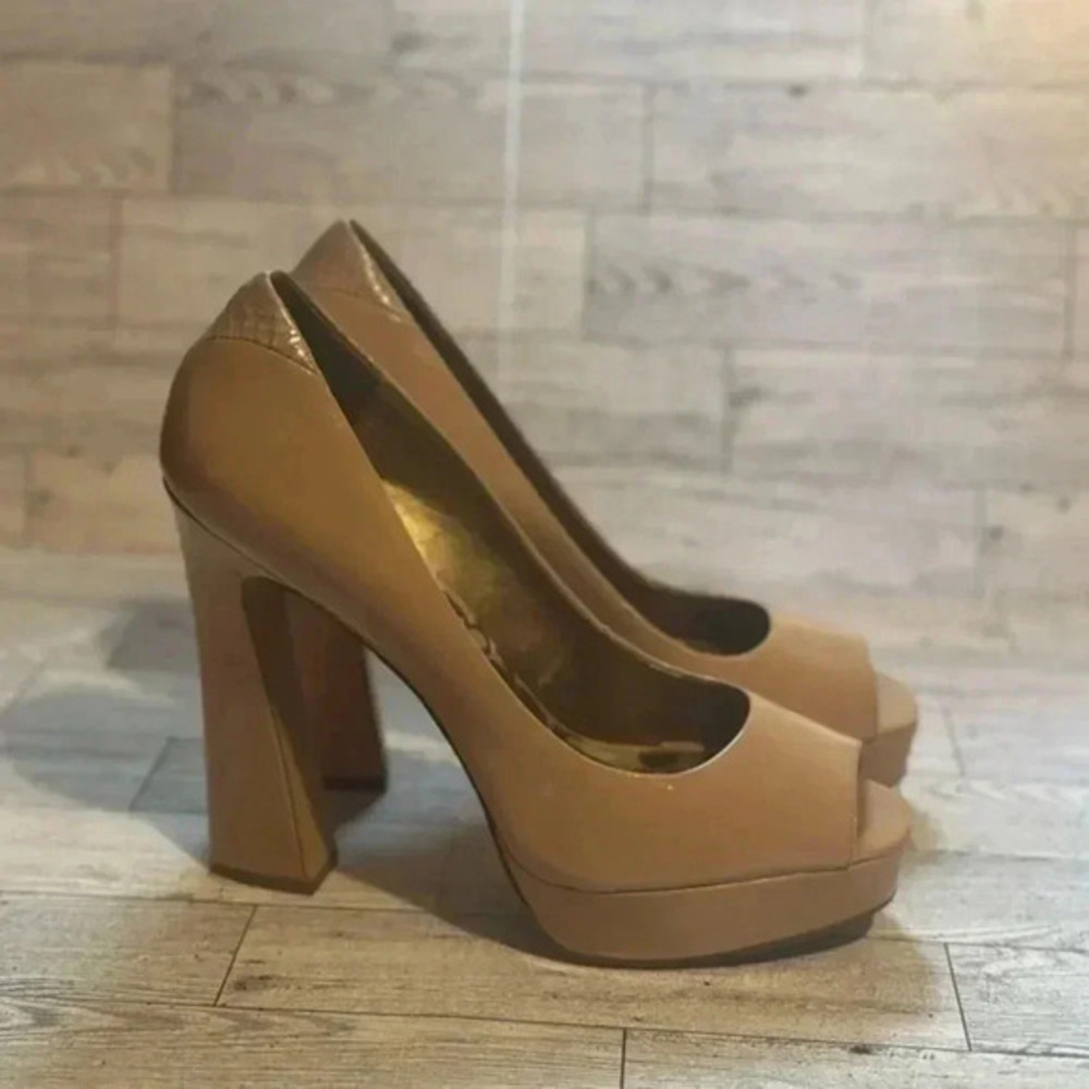 Sam Edelman nude peep toe heels